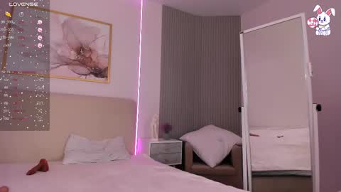 Chloe online show from 03/10/25, 06:16