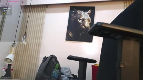 Sofia online show from 11/26/25, 01:45