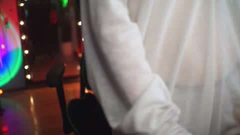 Snapshot of virtualexis chatting on 12/18/25, 06:36 virtualexis online show from 12/18/25, 06:36