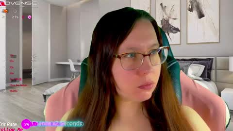 Snapshot of visecret chatting on 01/09/25, 07:42 Victoria Romans online show from 01/09/25, 07:42