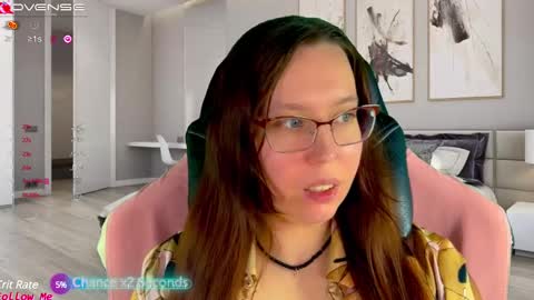 Snapshot of visecret chatting on 01/10/25, 11:43 Victoria Romans online show from 01/10/25, 11:43