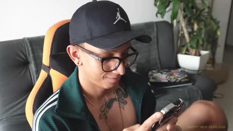 VITO BENZ online show from 01/10/26, 03:14