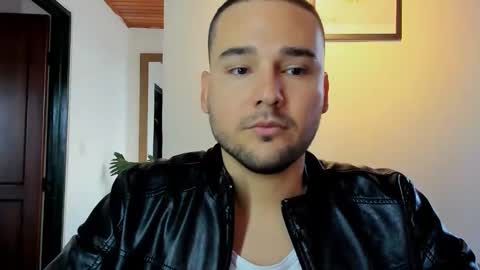 Snapshot of vito_ferrero chatting on 01/16/25, 01:47 Vito Ferrer online show from 01/16/25, 01:47
