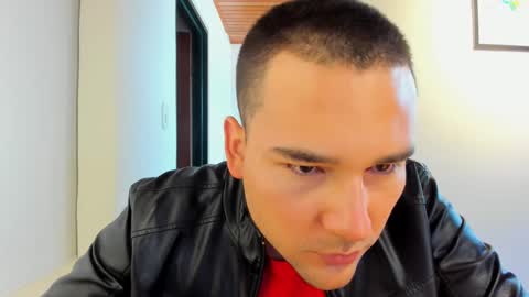 Snapshot of vito_ferrero chatting on 01/22/25, 12:27 Vito Ferrer online show from 01/22/25, 12:27