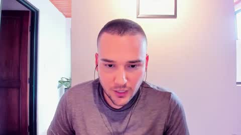 Snapshot of vito_ferrero chatting on 01/29/25, 08:04 Vito Ferrer online show from 01/29/25, 08:04