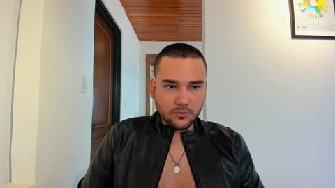 Snapshot of vito_ferrero chatting on 02/03/25, 12:36 Vito Ferrer online show from 02/03/25, 12:36