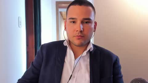 Snapshot of vito_ferrero chatting on 02/05/25, 10:01 Vito Ferrer online show from 02/05/25, 10:01