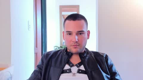 Snapshot of vito_ferrero chatting on 02/06/25, 05:09 Vito Ferrer online show from 02/06/25, 05:09