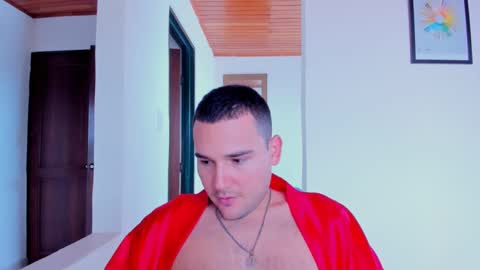 Snapshot of vito_ferrero chatting on 02/25/25, 03:38 Vito Ferrer online show from 02/25/25, 03:38