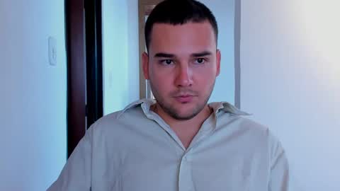 Snapshot of vito_ferrero chatting on 02/25/25, 06:53 Vito Ferrer online show from 02/25/25, 06:53
