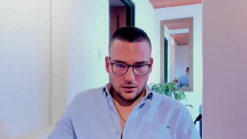 Snapshot of vito_ferrero chatting on 03/04/25, 03:15 Vito Ferrer online show from 03/04/25, 03:15