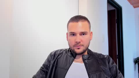 Snapshot of vito_ferrero chatting on 03/11/25, 08:53 Vito Ferrer online show from 03/11/25, 08:53