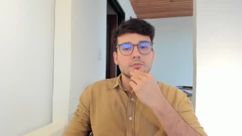 Vito Ferrer online show from 11/14/25, 08:18