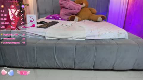 VittaaaPlease help me with your thumbs up its important  online show from 01/30/25, 05:28