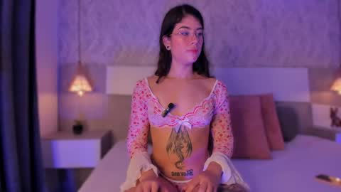 Vttoria online show from 03/25/26, 02:34