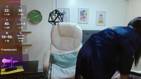 Snapshot of vittoria_lombardi07 chatting on 01/30/25, 01:10 VITTORIA online show from 01/30/25, 01:10