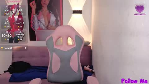 Snapshot of vittoria_lombardi07 chatting on 10/18/25, 08:15 VITTORIA online show from 10/18/25, 08:15