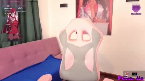 Snapshot of vittoria_lombardi07 chatting on 11/20/25, 08:14 VITTORIA online show from 11/20/25, 08:14