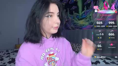 Vivi   online show from 10/24/25, 09:49