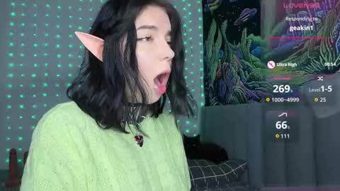 Vivi   online show from 12/03/25, 06:21