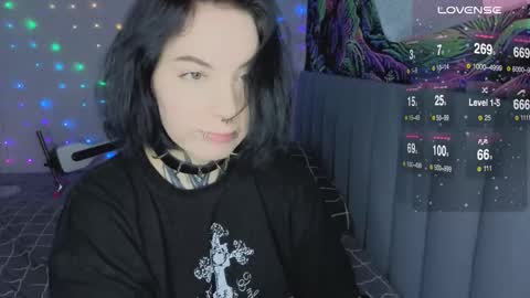 Vivi   online show from 02/02/26, 01:48