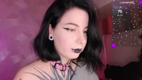 Vivi   online show from 05/25/26, 10:05
