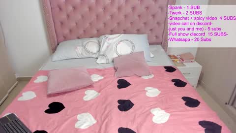 Snapshot of vivi_cooper chatting on 02/07/25, 05:10 vivi cooper online show from 02/07/25, 05:10