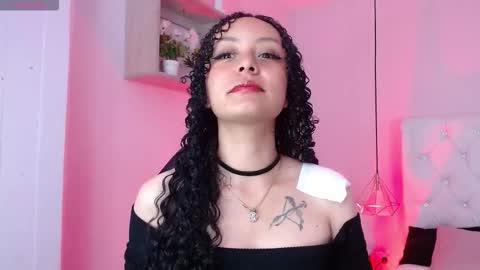 Vivi online show from 10/19/25, 02:23