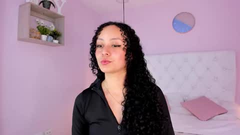 Vivi online show from 11/26/25, 04:02