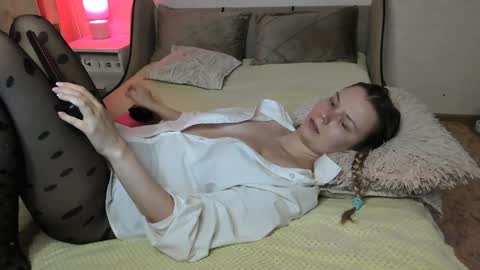 Snapshot of vivian_alison chatting on 12/08/24, 07:22 vivian_alison online show from 12/08/24, 07:22