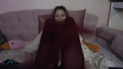 vivian_alison online show from 04/15/26, 06:26