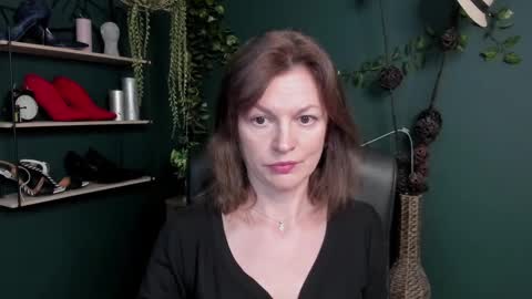 Vivian online show from 03/10/25, 06:59