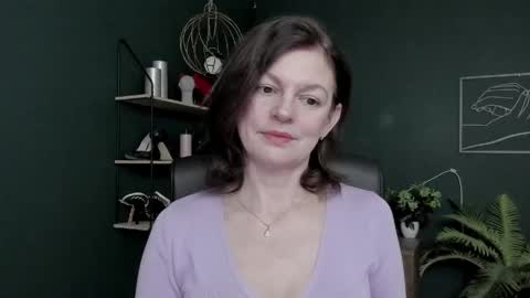 Vivian online show from 03/24/26, 07:35