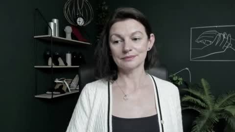 Vivian online show from 07/07/26, 06:47