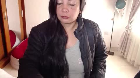 vivian_milf_paint online show from 11/23/25, 12:38