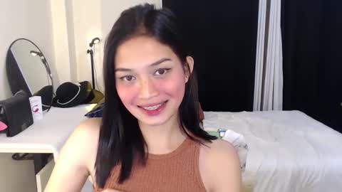 Vivian online show from 12/15/24, 01:13