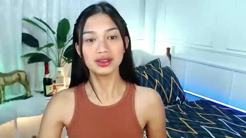 Vivian online show from 03/04/25, 07:54