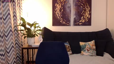 Vivian online show from 12/05/24, 05:17