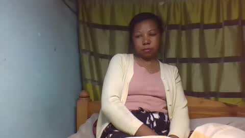 viviane0812 online show from 09/17/25, 10:55