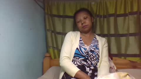 viviane0812 online show from 10/06/25, 07:11