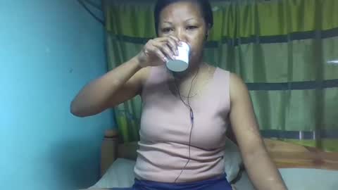 viviane0812 online show from 10/31/25, 11:22