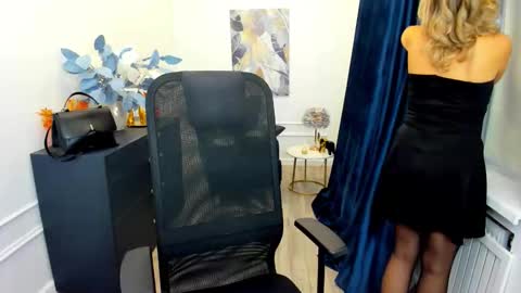 Sinti online show from 10/15/25, 11:32