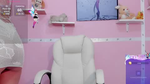 Snapshot of vivianne_scott chatting on 12/30/24, 12:20 Vivi online show from 12/30/24, 12:20