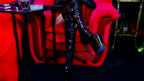 Vivian Reeve online show from 02/04/25, 05:01