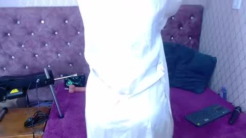 VivianRose online show from 10/04/25, 04:10