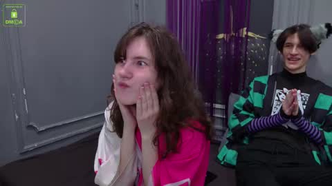 Snapshot of viviarangendy chatting on 09/17/25, 10:28 VIVIARAGENDY online show from 09/17/25, 10:28