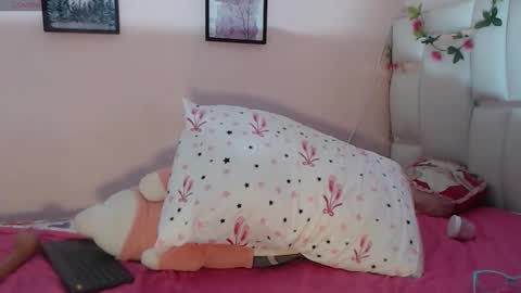 vivi online show from 04/18/26, 11:38