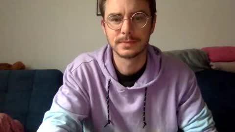 Viv online show from 03/05/25, 09:38