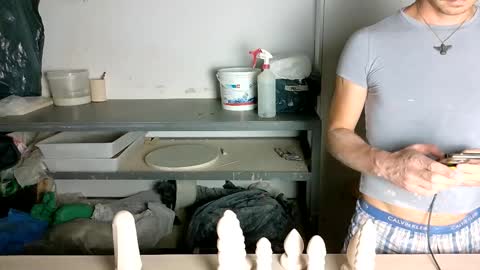 Viv online show from 09/19/25, 08:31