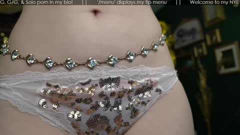 Snapshot of vivid_whit chatting on 01/01/25, 01:58 Whitney online show from 01/01/25, 01:58